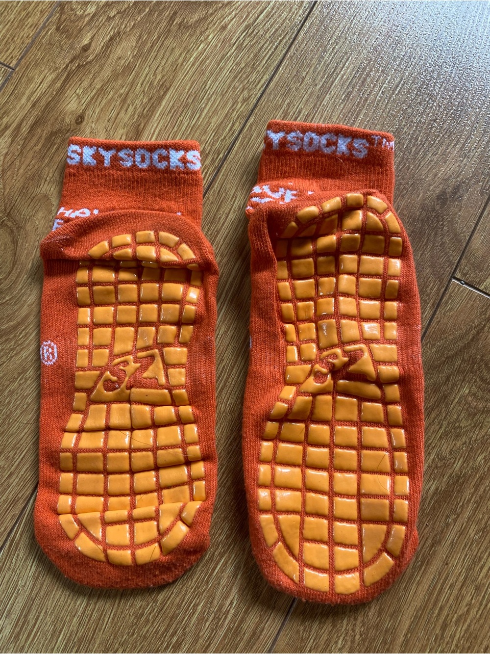 Skyzone Non-Slip Orange Grip Socks